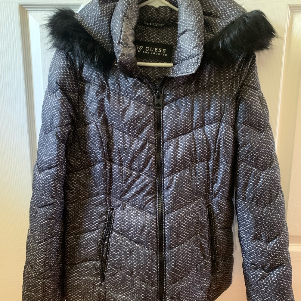 GUESS Women's Gray Puffer Jacket with Faux Fur Trim